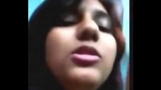 Desi Bengali gorgeous girl exposing (selfi)