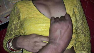 Indian Punjabi Woman Cheating Husband and Fuck Pussy By Lover