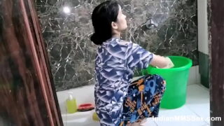 Indian Sİster In Bathroom Wet Pussy Fucked By Brother
