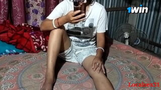 Mumbai sexy wife fucking wet pussy by hubby in bedroom