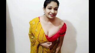 Telugu Sexy Wife Blowjob And Standing Pose Hard Sex With Her Hubby